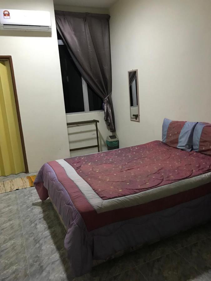 Hj Homestay Куала-Тренгану Екстер'єр фото